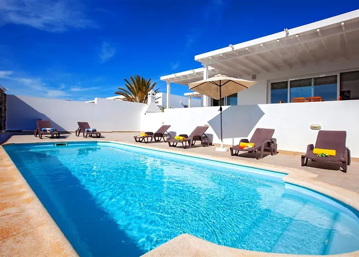 Captains Retreat Villa